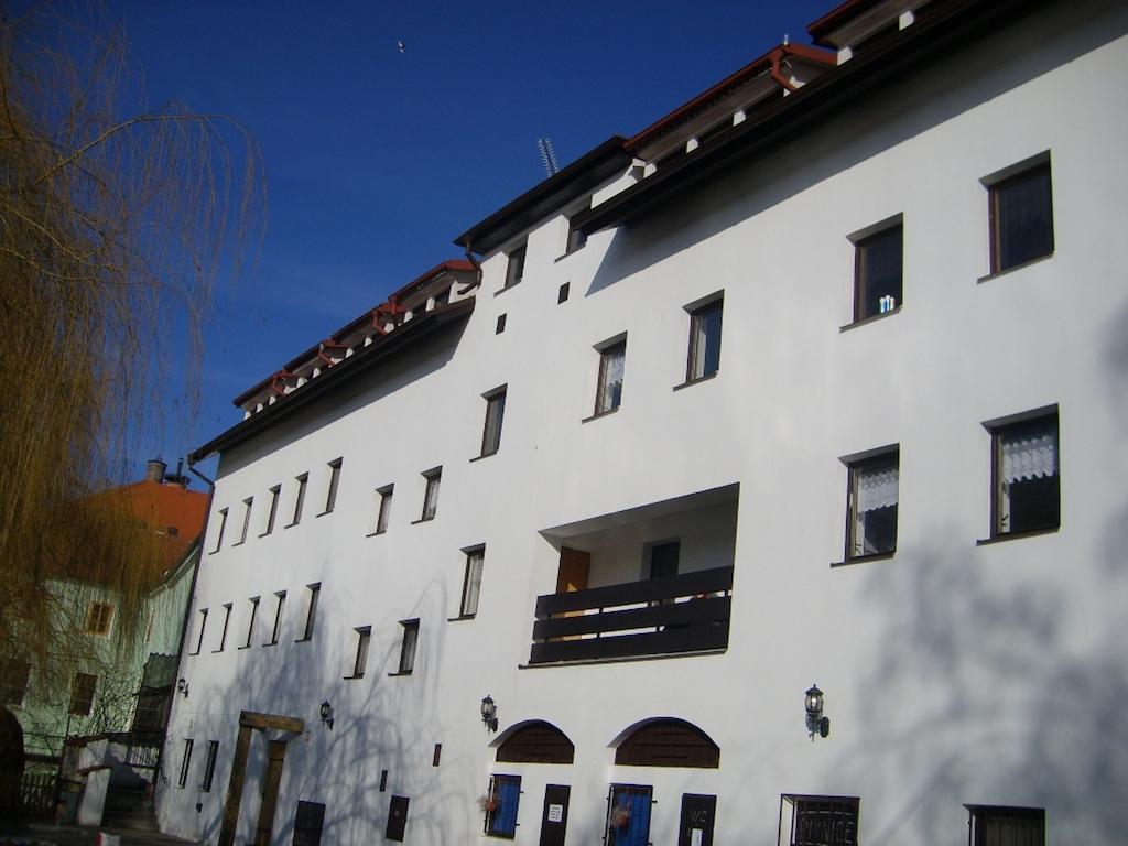 Hotel Pod Skalou Písek Extérieur photo